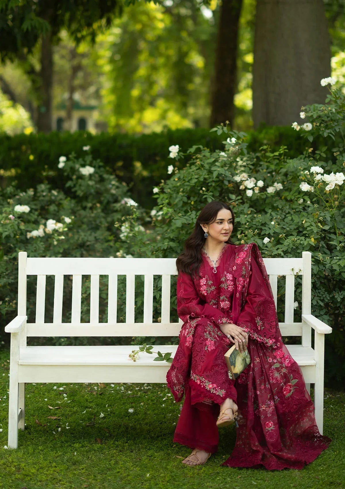 Luxury Lawn – ELQ-4a Falling Petals