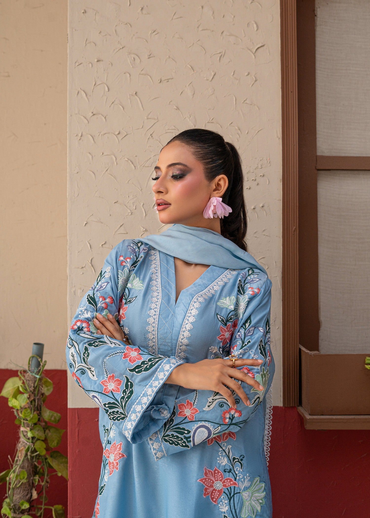 silk Kaftan in Sky blue, multi