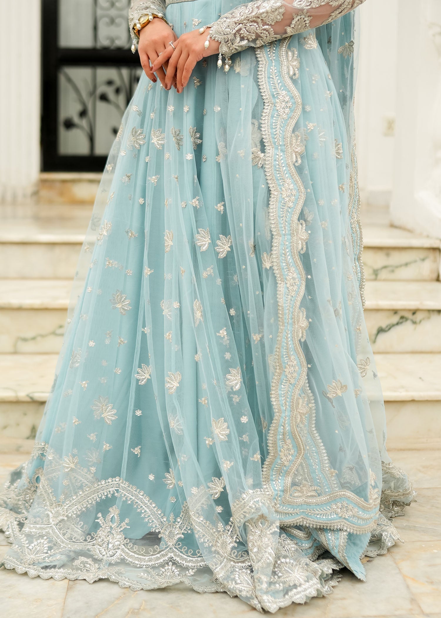 net Pishwas in Ice blue