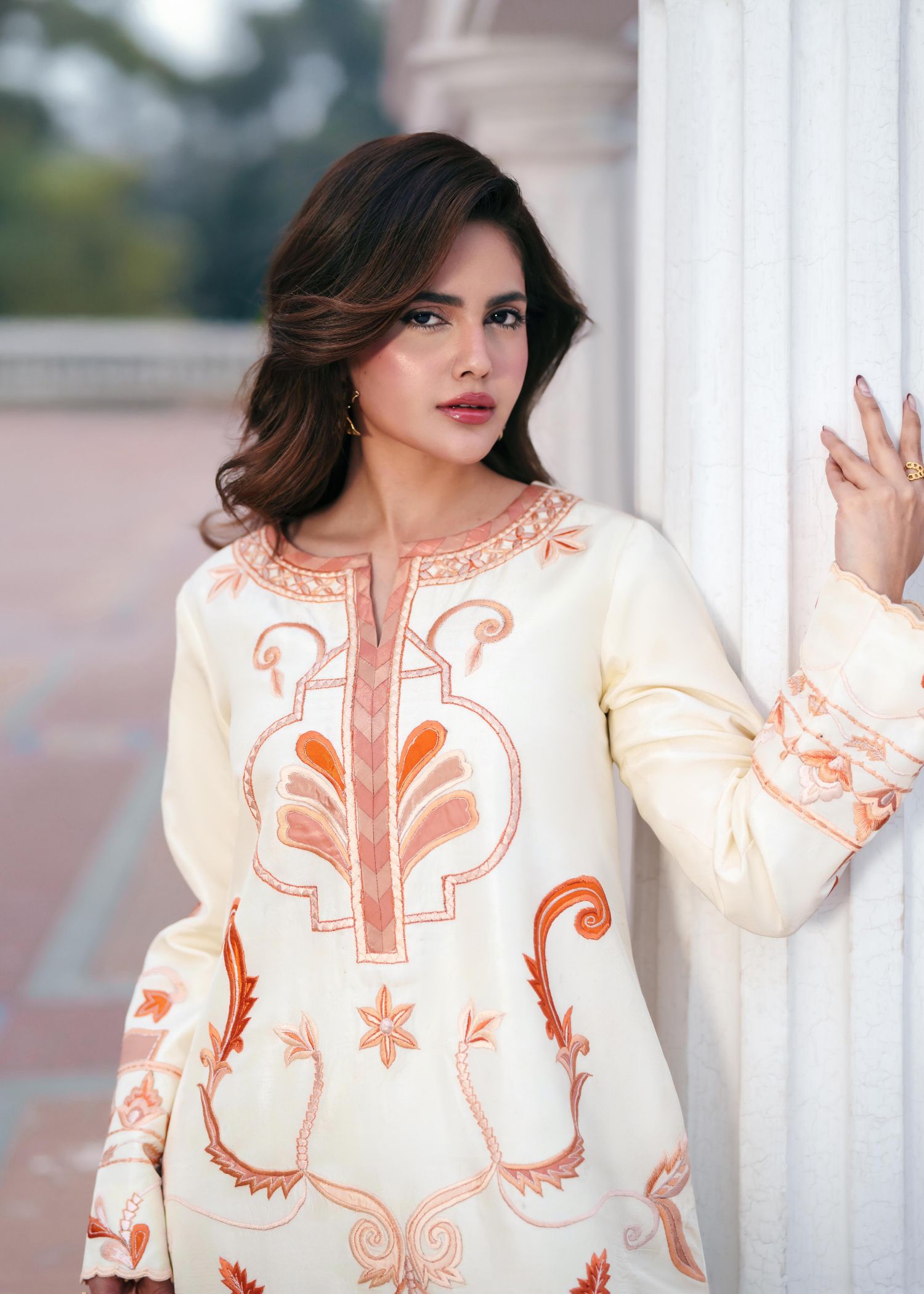 silk tissue Kaftan in Ivory