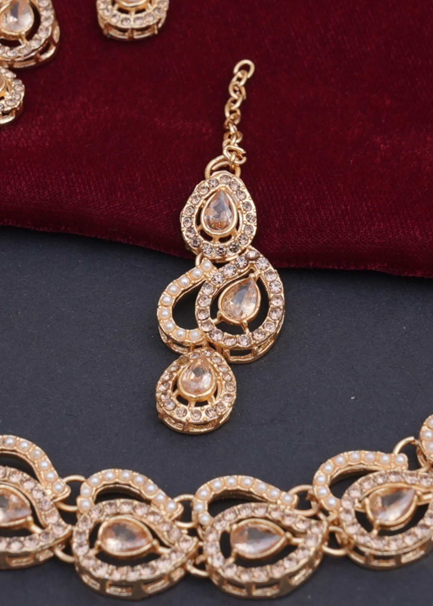 Jewelry Set in Gold, champagne Color by - Trendy Women Jewelry Set LEC0252