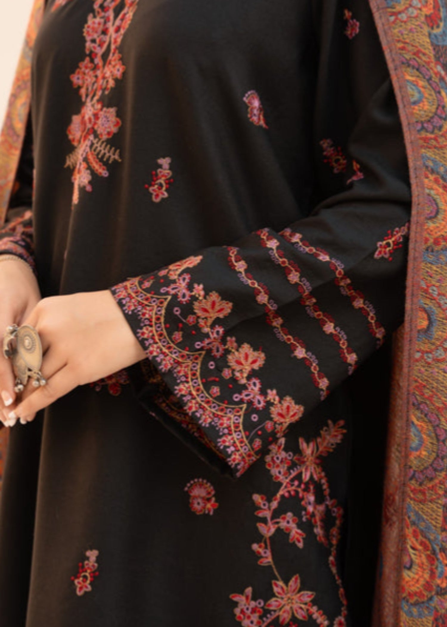 dhanak Kurta Set in Jet black