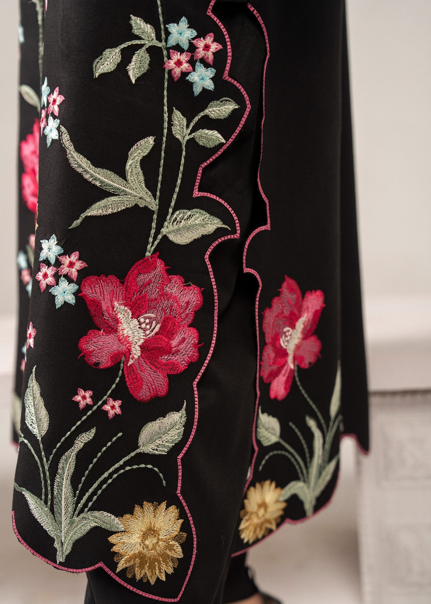 dhanak linen Kurta Set in Black