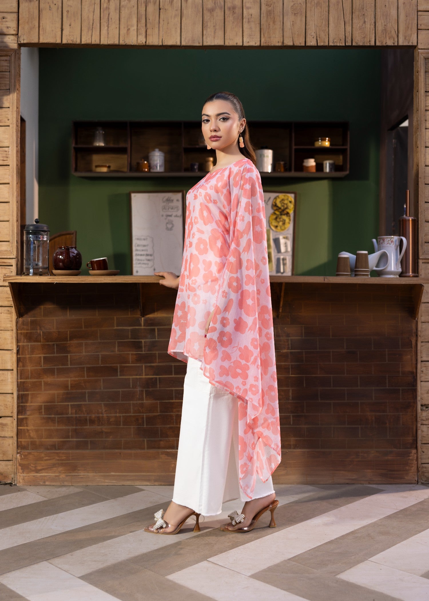 chiffon Kaftan in Pink