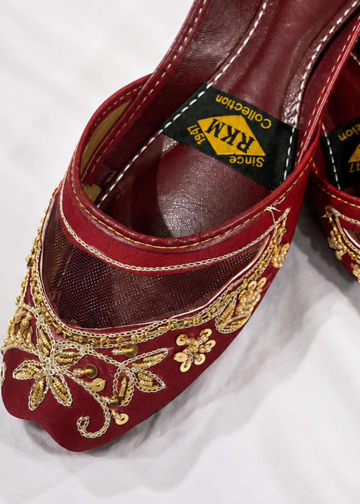 Khussa in Maroon by - High Quality Women Khussa YCL9112