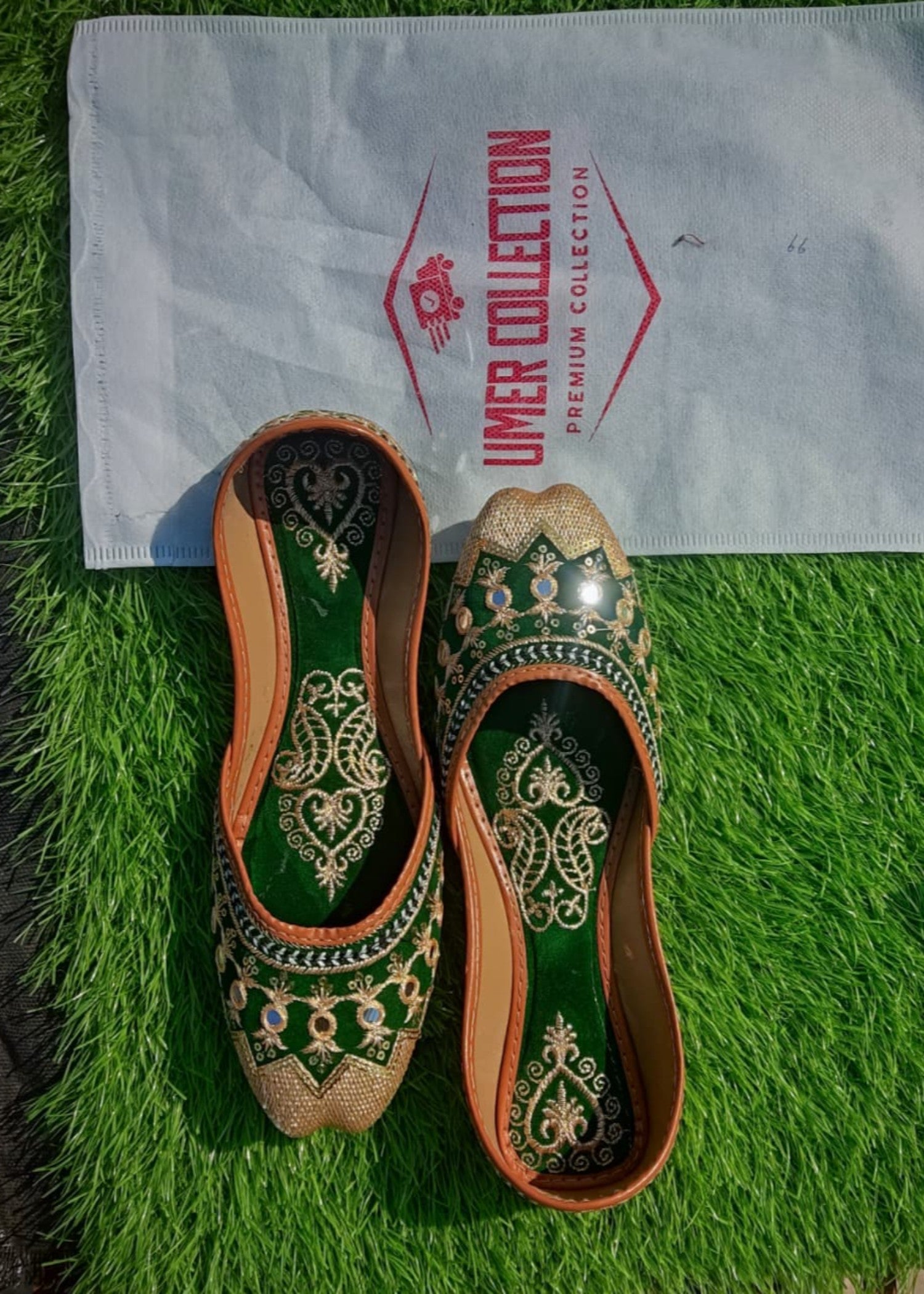 Khussa in Green by - High Quality Women Khussa ACH4429