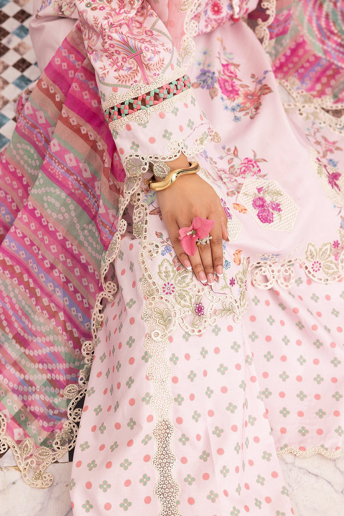 Rang-e-Bahar Lawn – CRB6-24