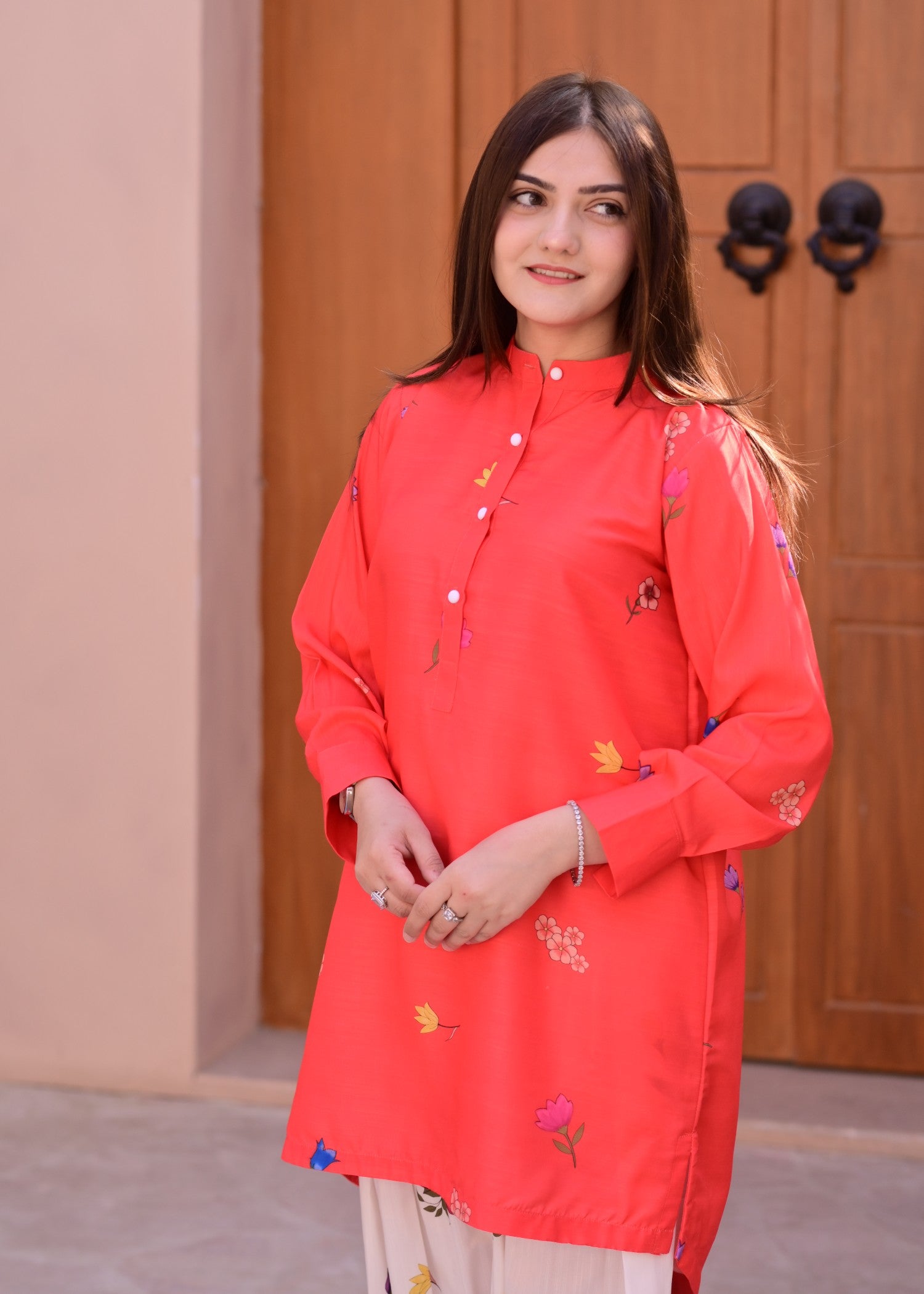 blended khaddar Kurta Set in White, fire red