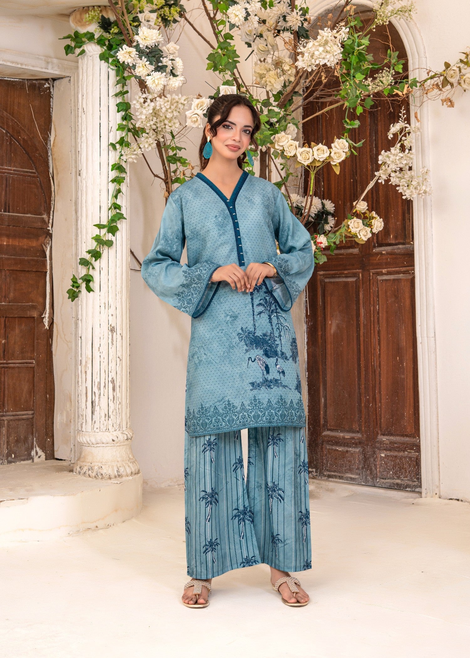 swiss lawn Kurta Set in Blue