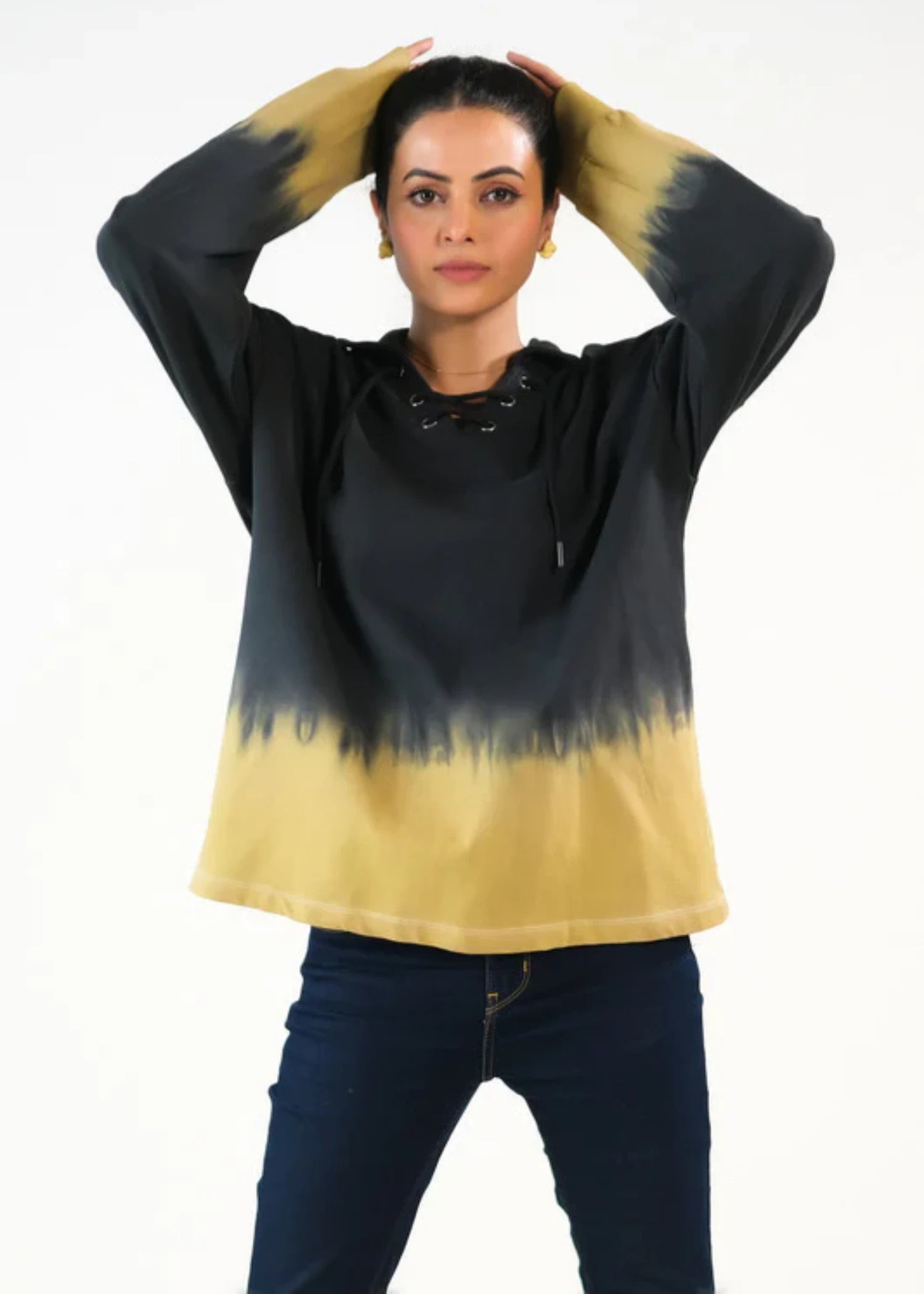 terry Sweatshirt in Black, pale yellow