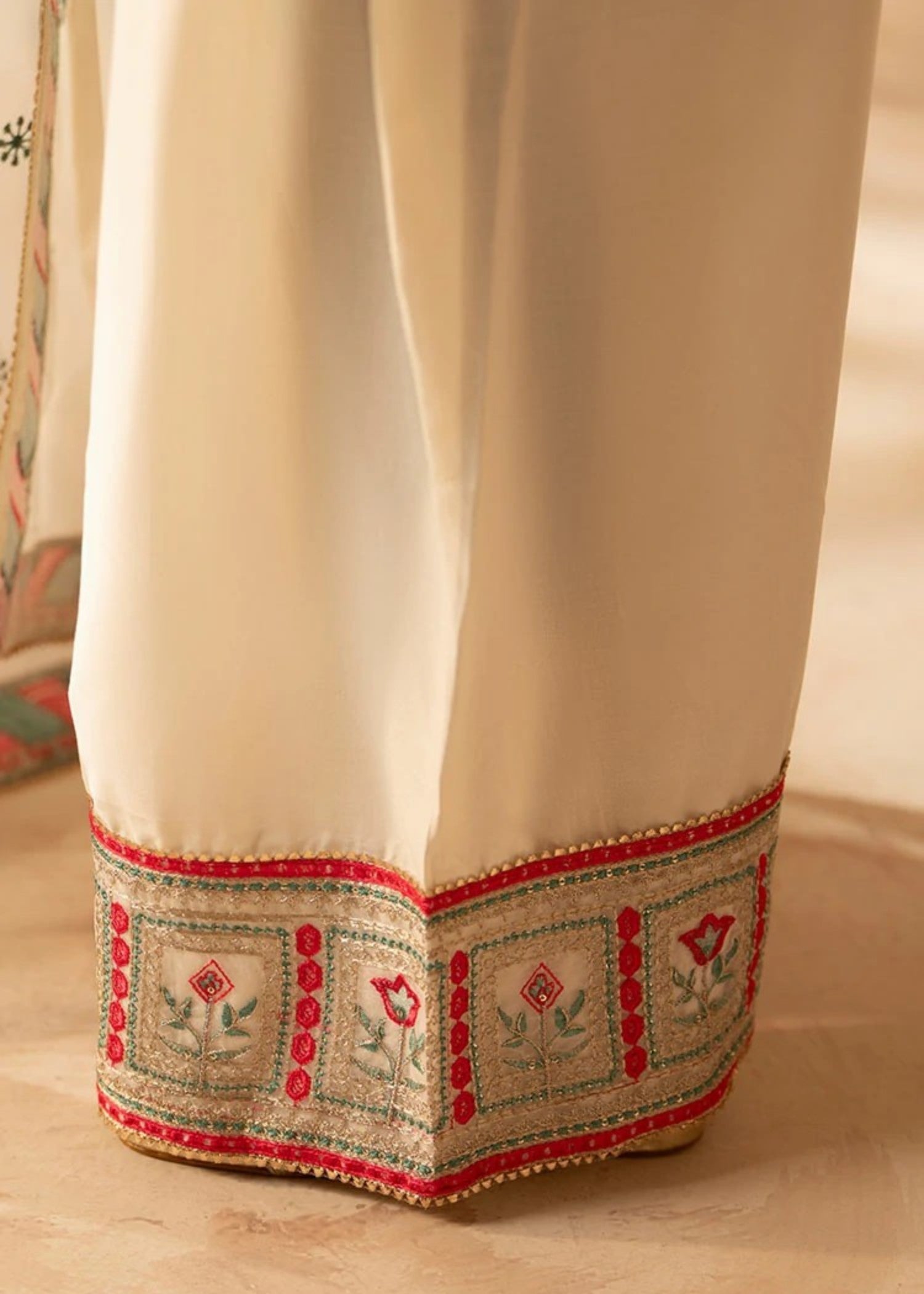 cambric Kurta Set in Off-white, vanilla