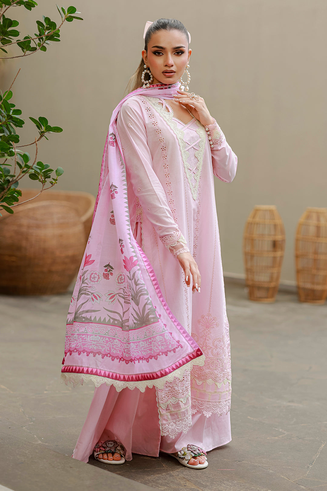 Chikankari Lawn – Z-4048