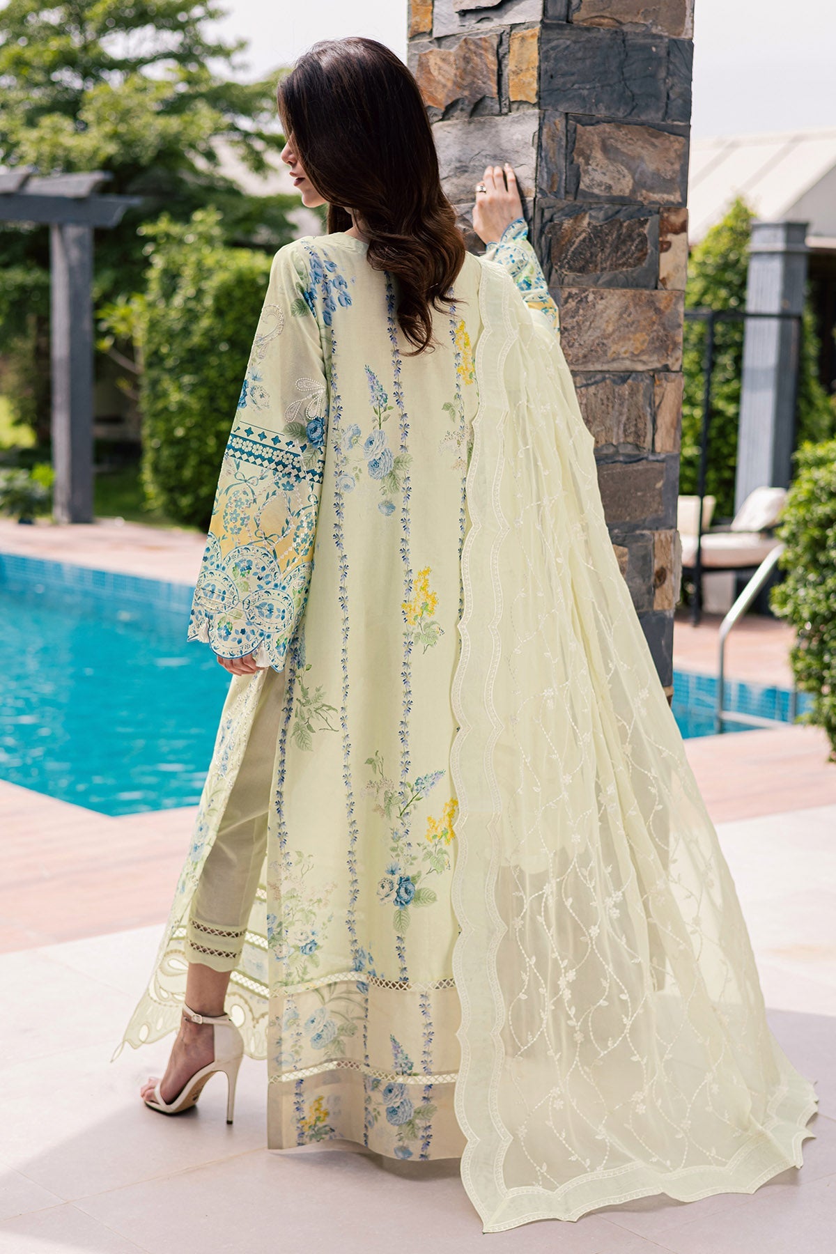 Lily May Lawn – NE-259