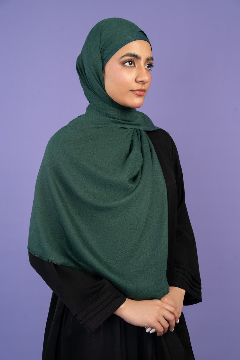 slub lawn Hijab in Bottle green