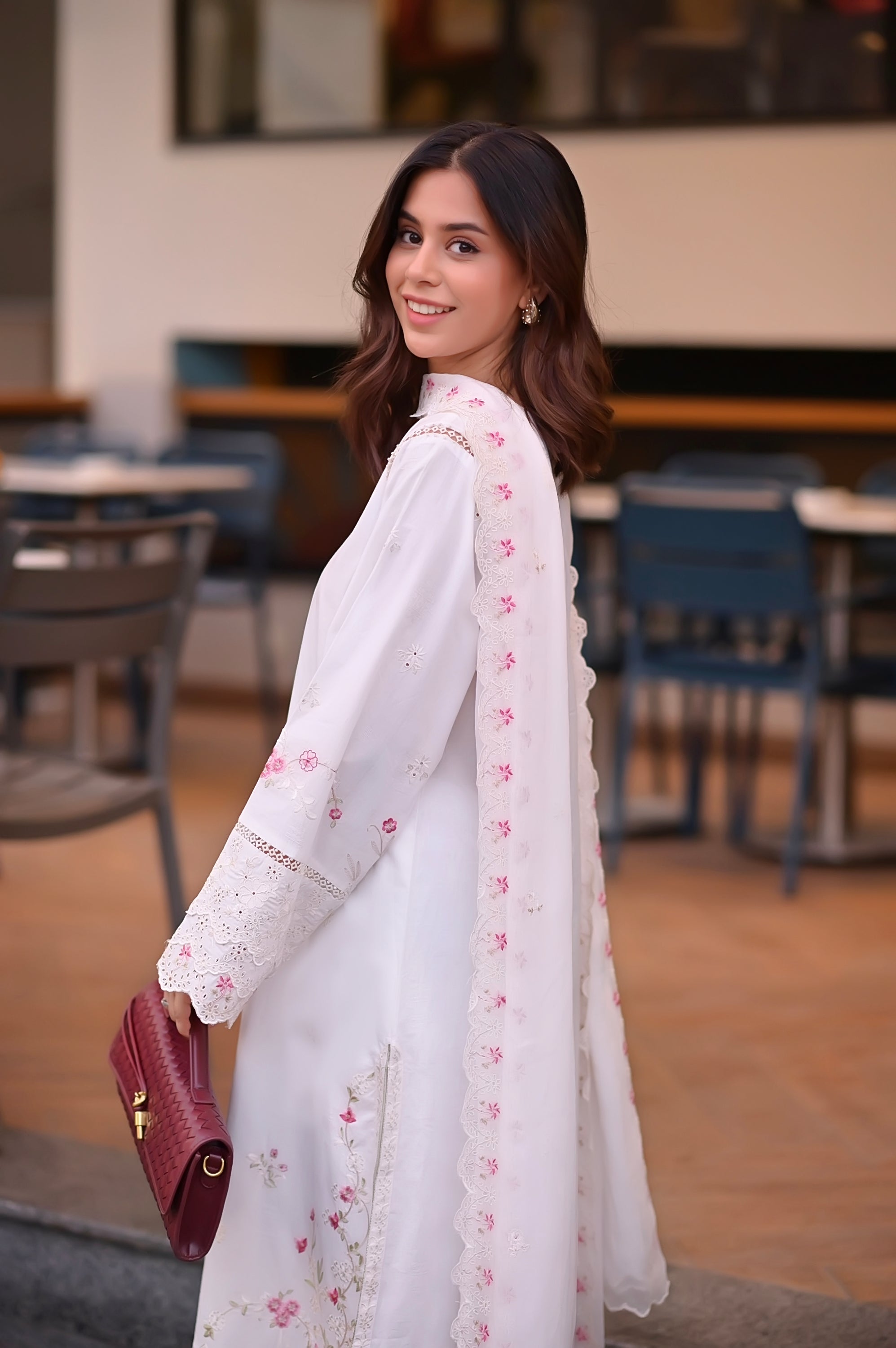 jacquard Unstitched in Off-white