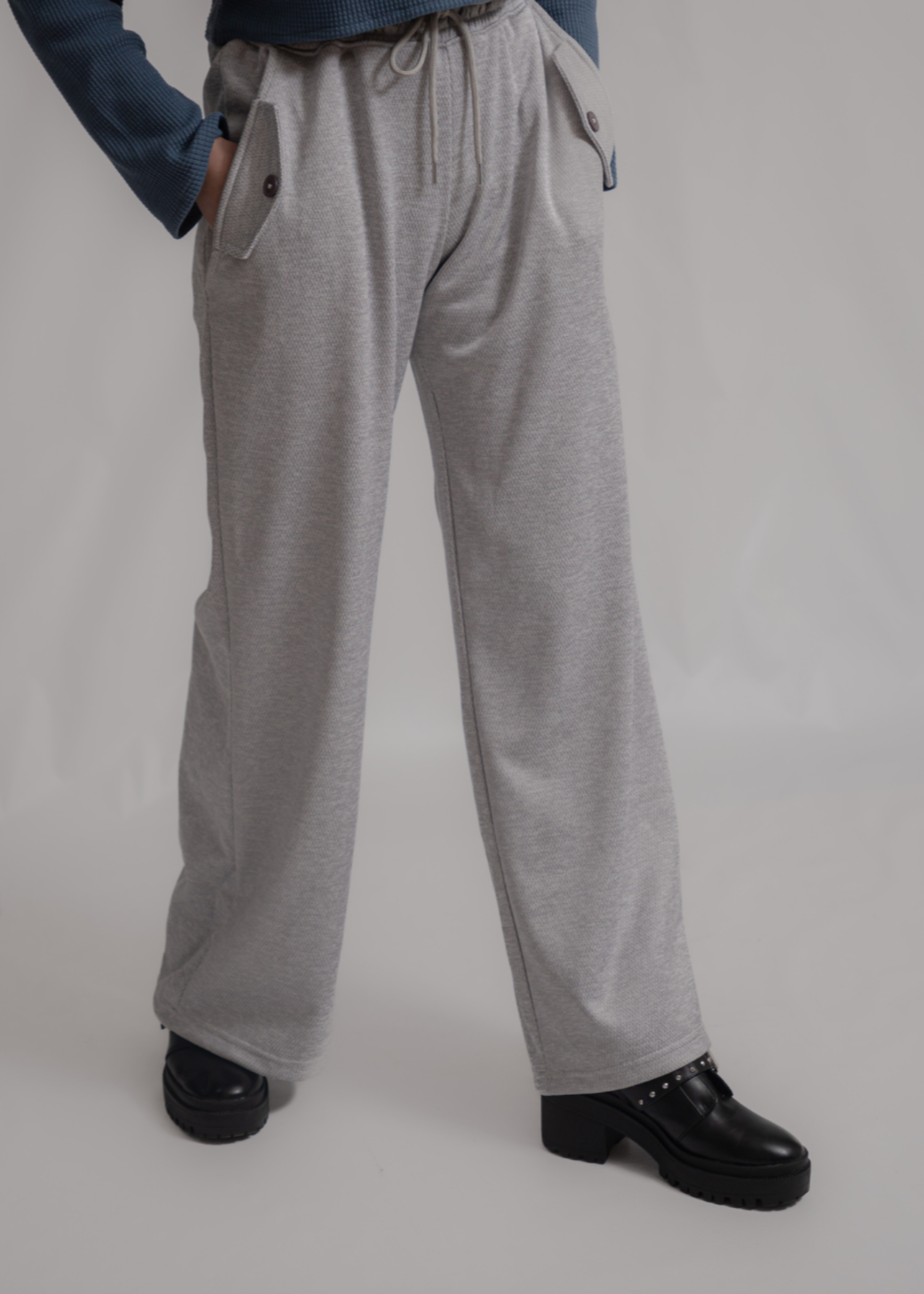 pearl mesh net Trousers in Light grey