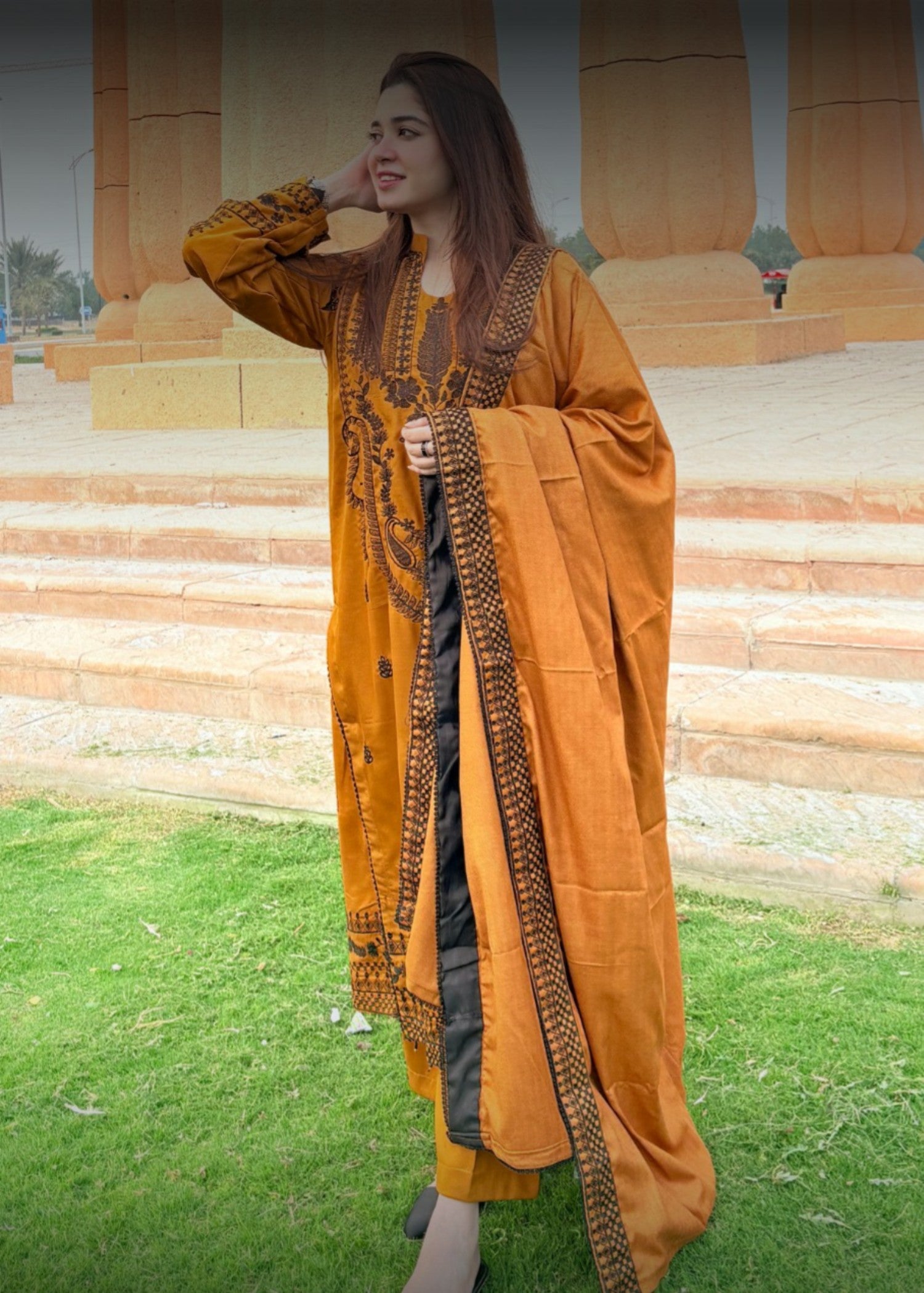 dhanak Kurta Set in Hazelwood brown