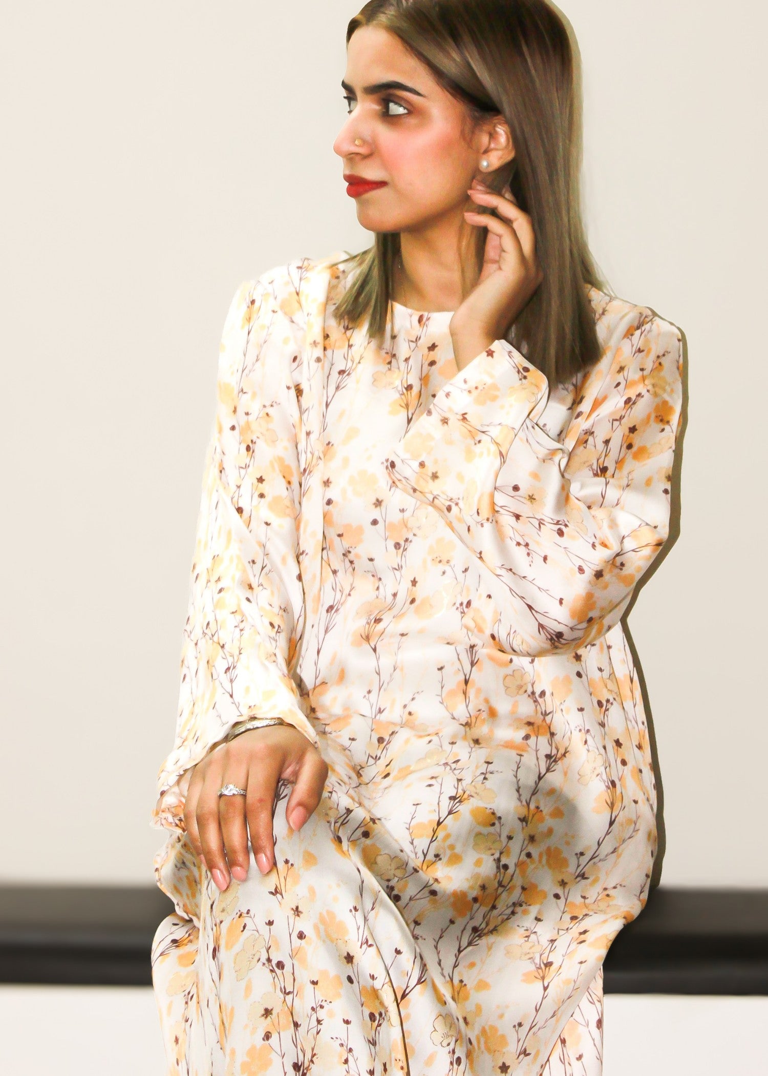 silk Kaftan in Lemon, off-white, butter