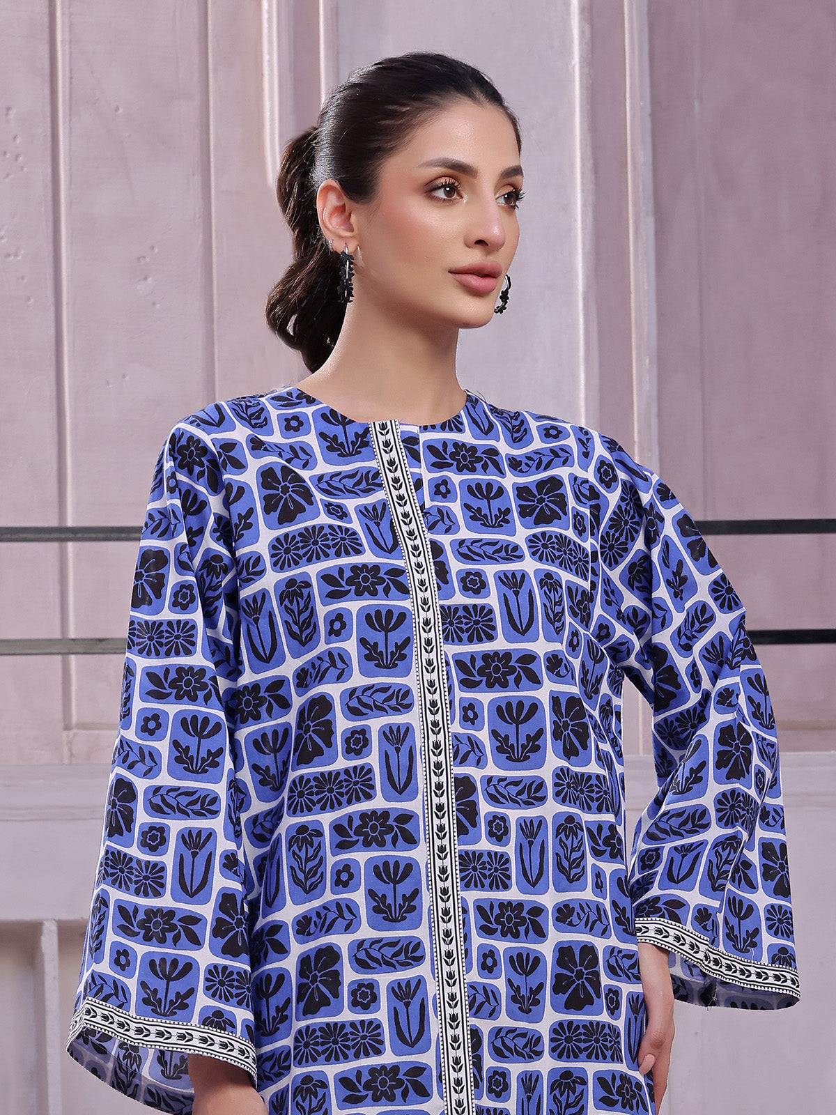 zari lawn Unstitched in Dark blue