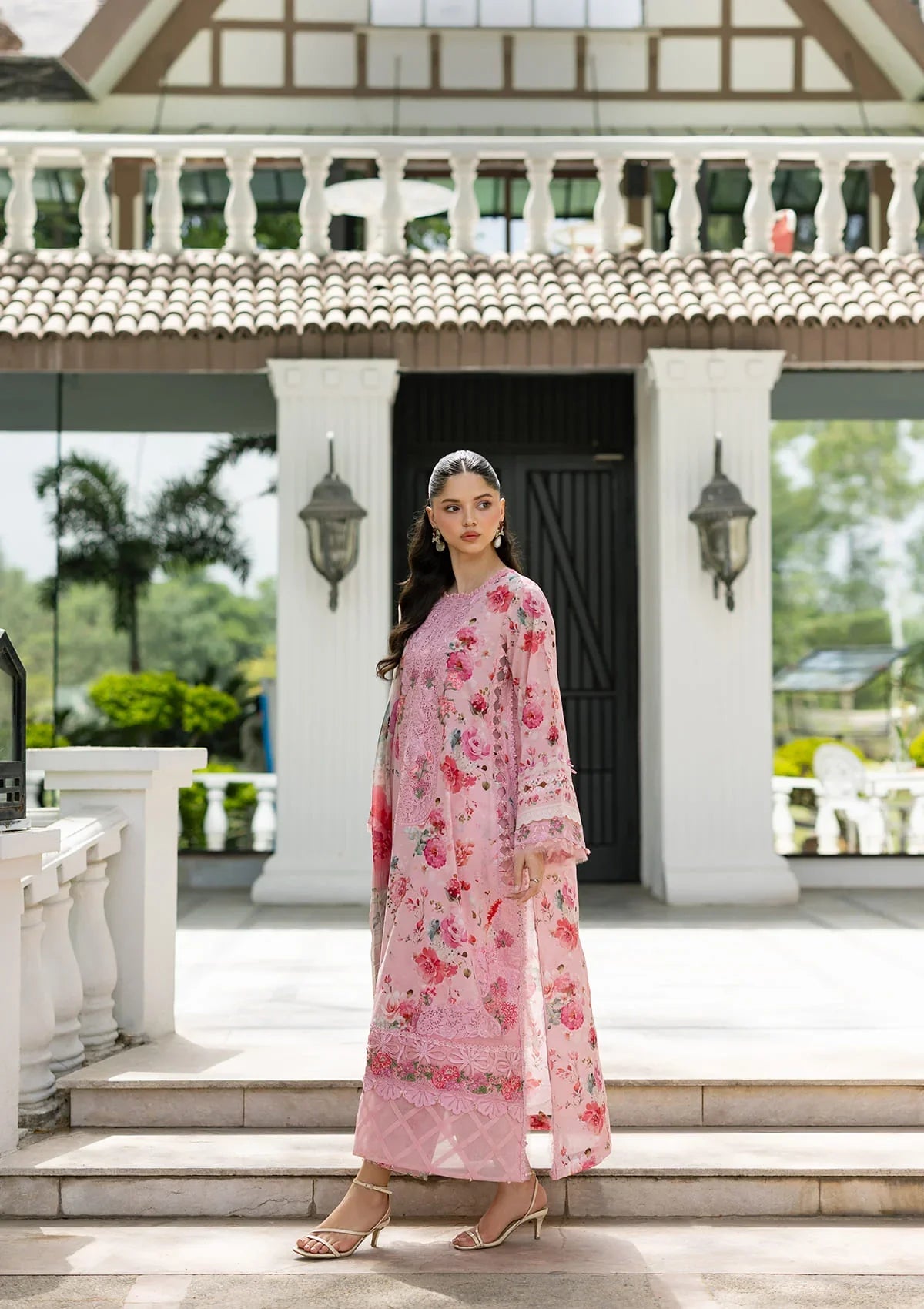 Signature Lawn Edit – 4b Mira