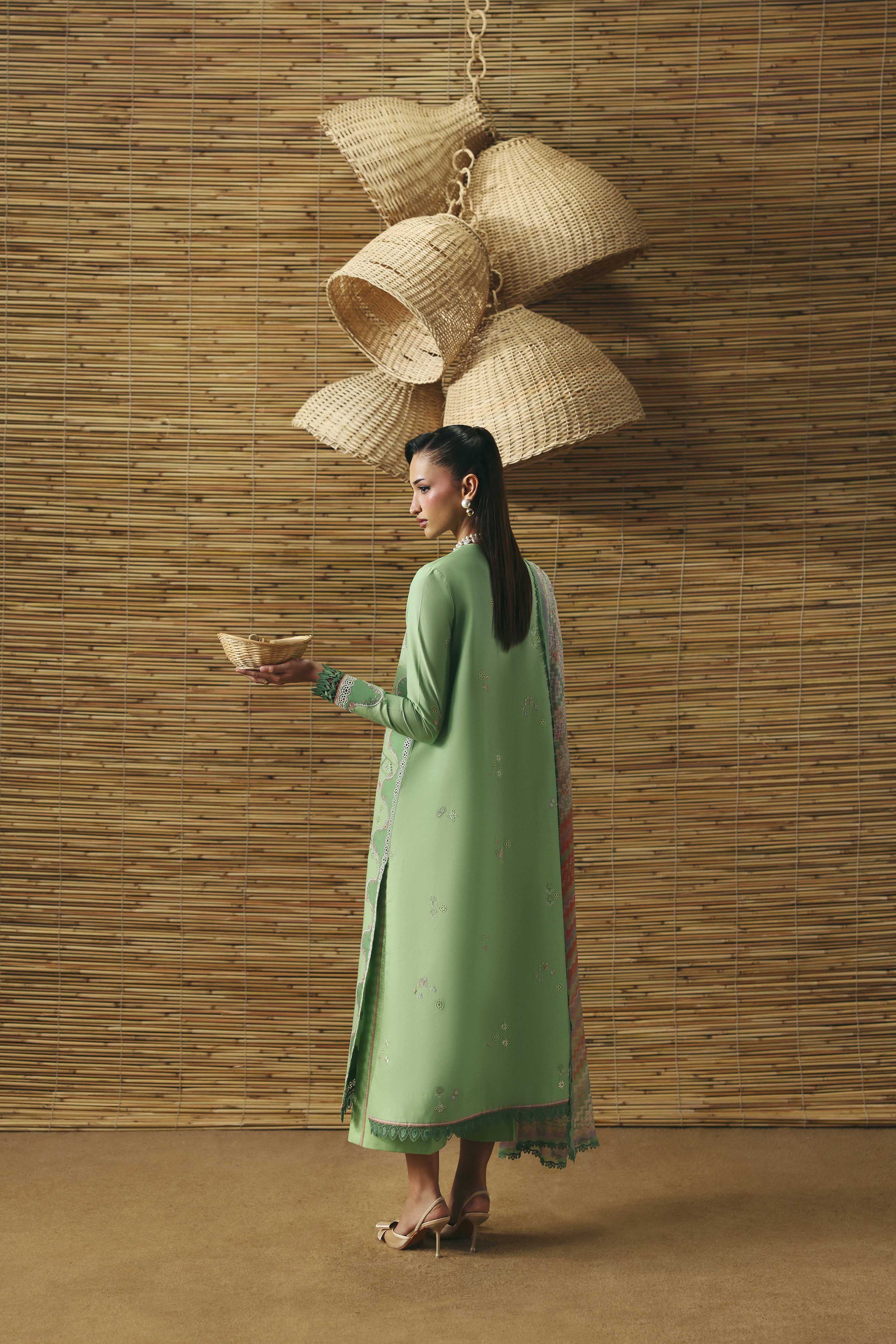 Luxury Lawn – SL-01-26-V2