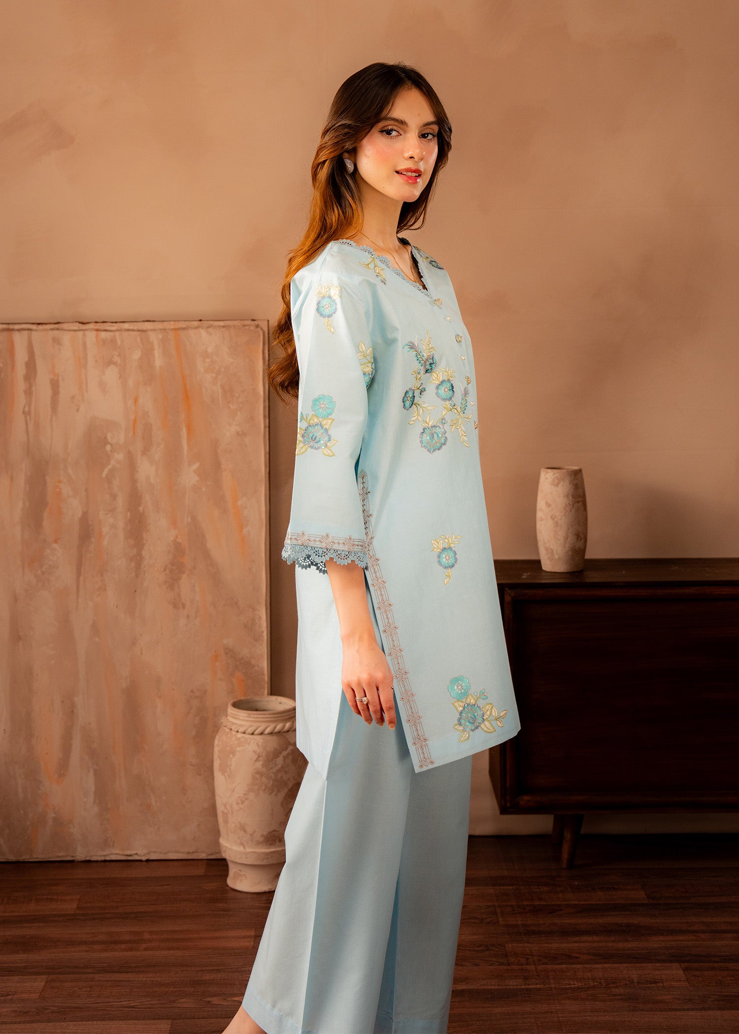 lawn Kurta Set in White, sky