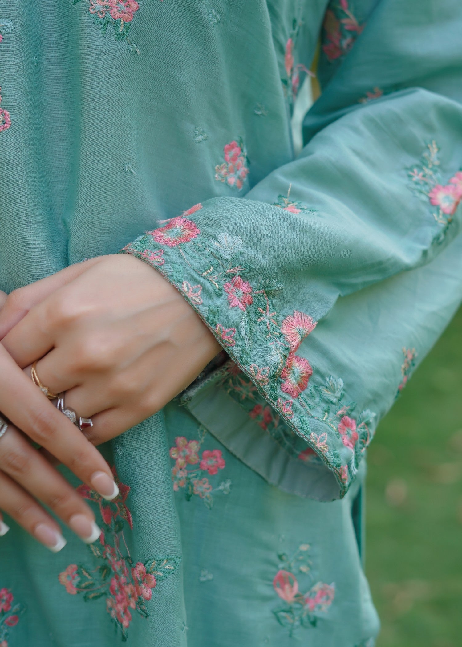 swiss lawn Kurta Set in Turquoise