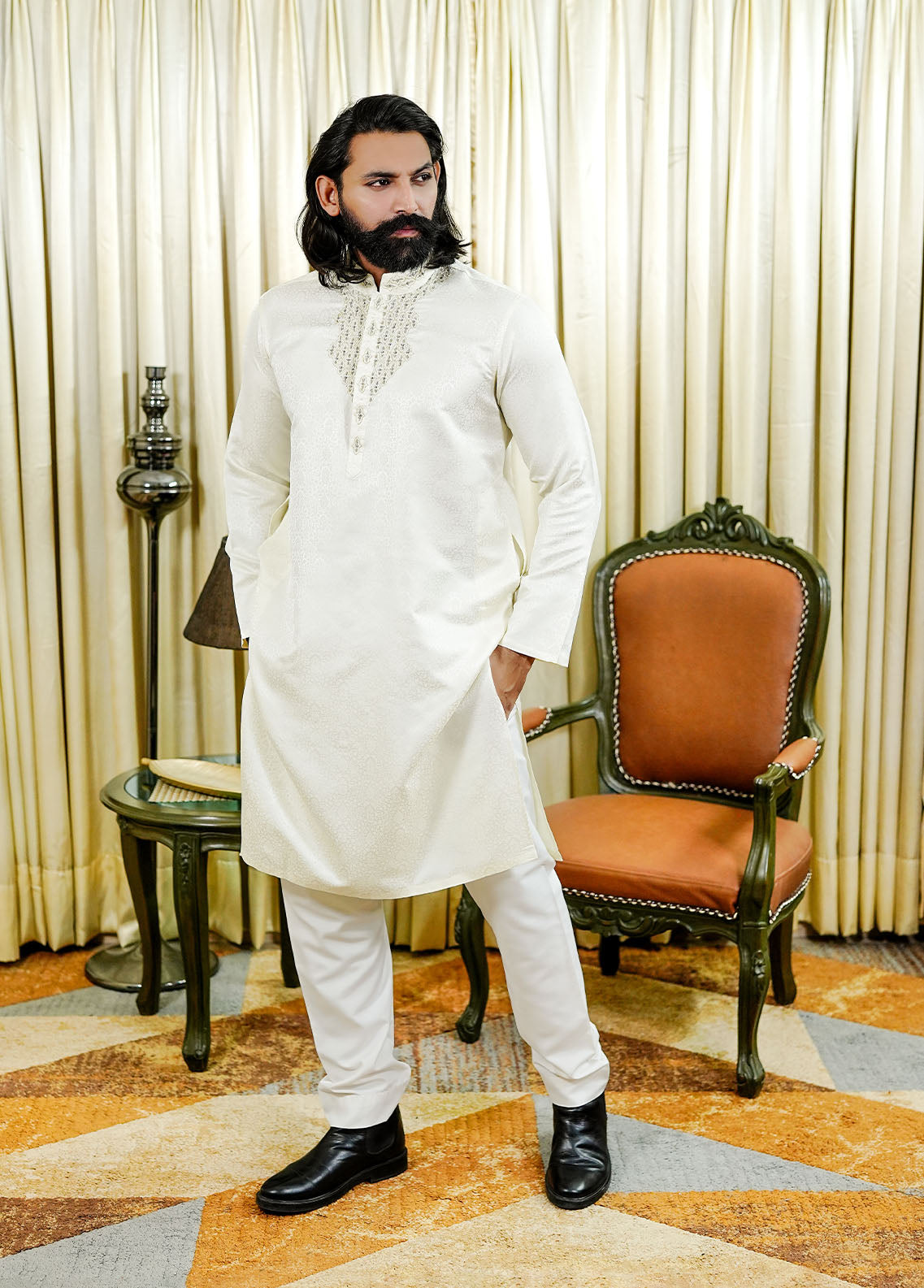 traditional jamawar Kurta in Off-white