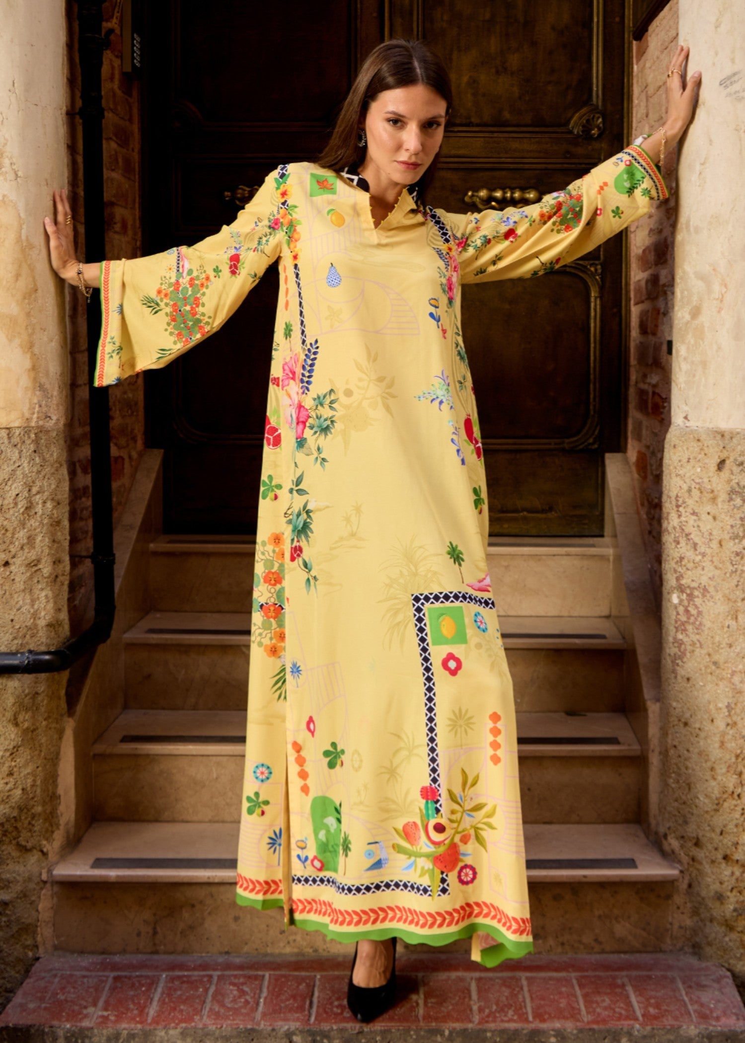 crepe polyester Kaftan in Yellow