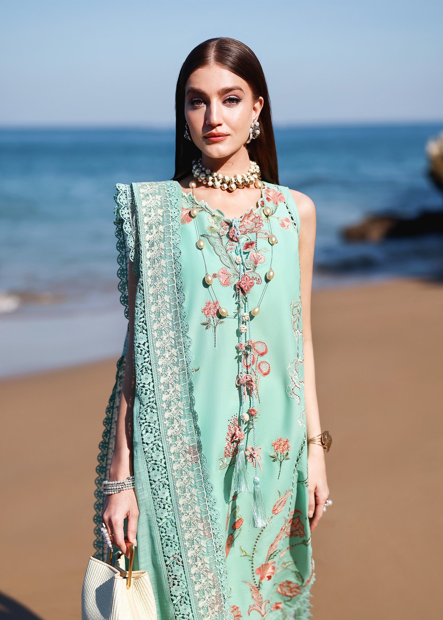 Breeze Festive Luxury Lawn – GIA-5-B