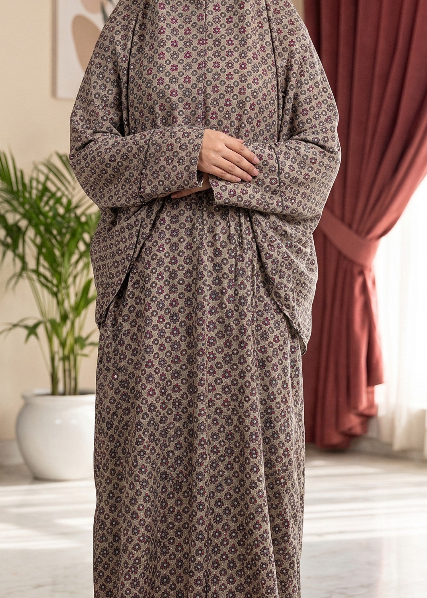 poly lawn Kimonos in Camel brown, coffee brown
