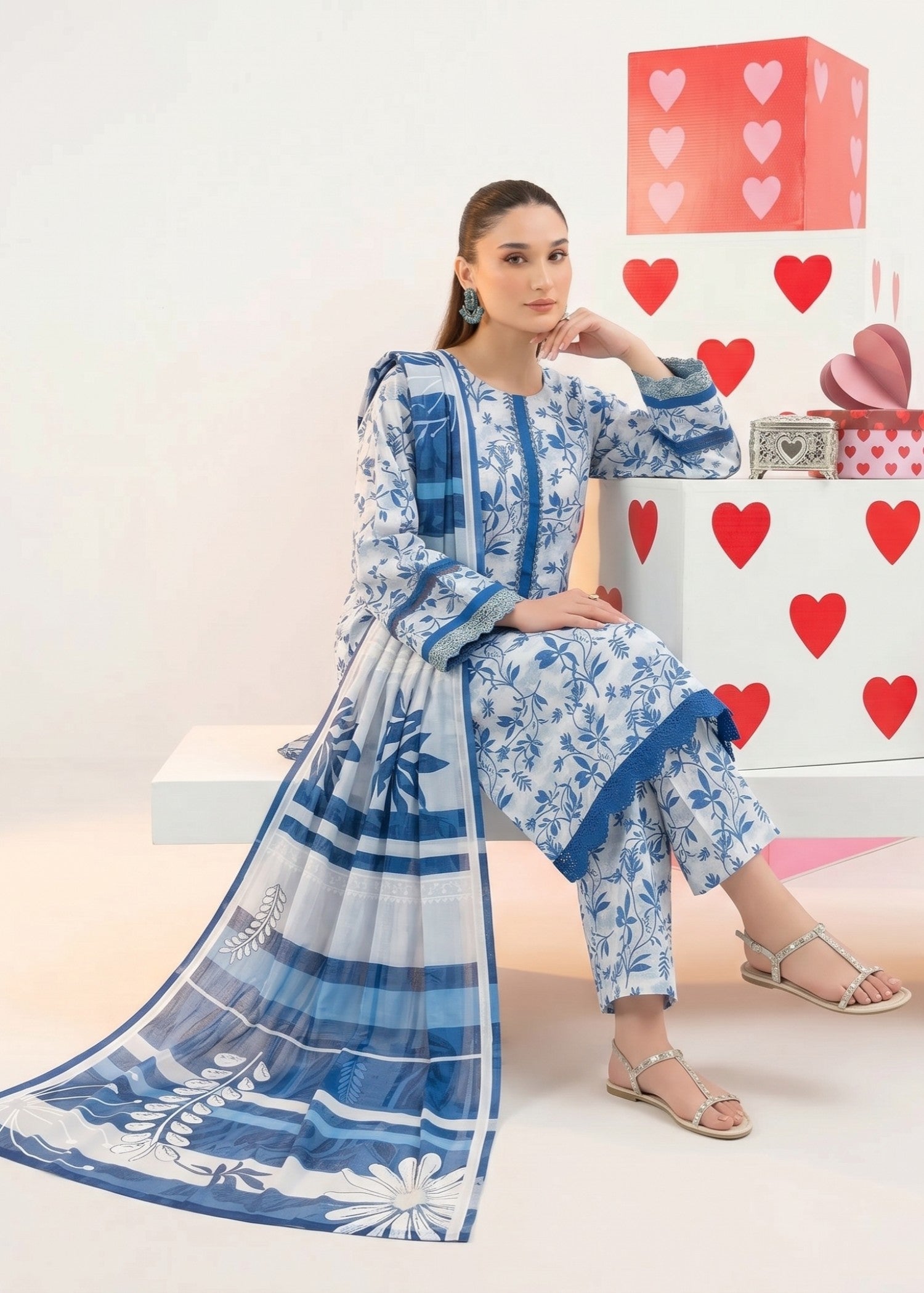 lawn Kurta Set in Ice blue, cobalt blue