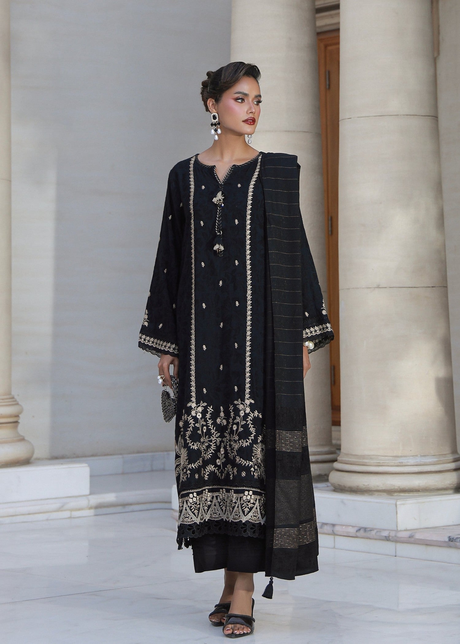 jacquard Unstitched in Black