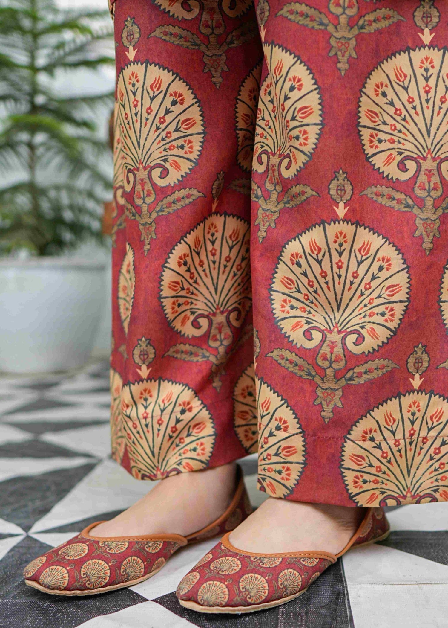 swiss lawn Kurta Set in Rust orange