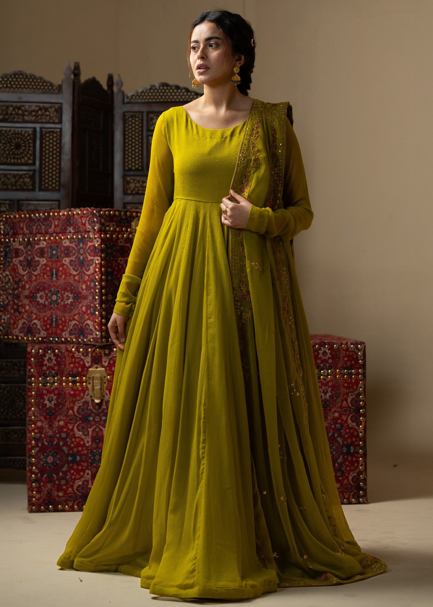 bemberg crinkle chiffon Pishwas in Yellow green