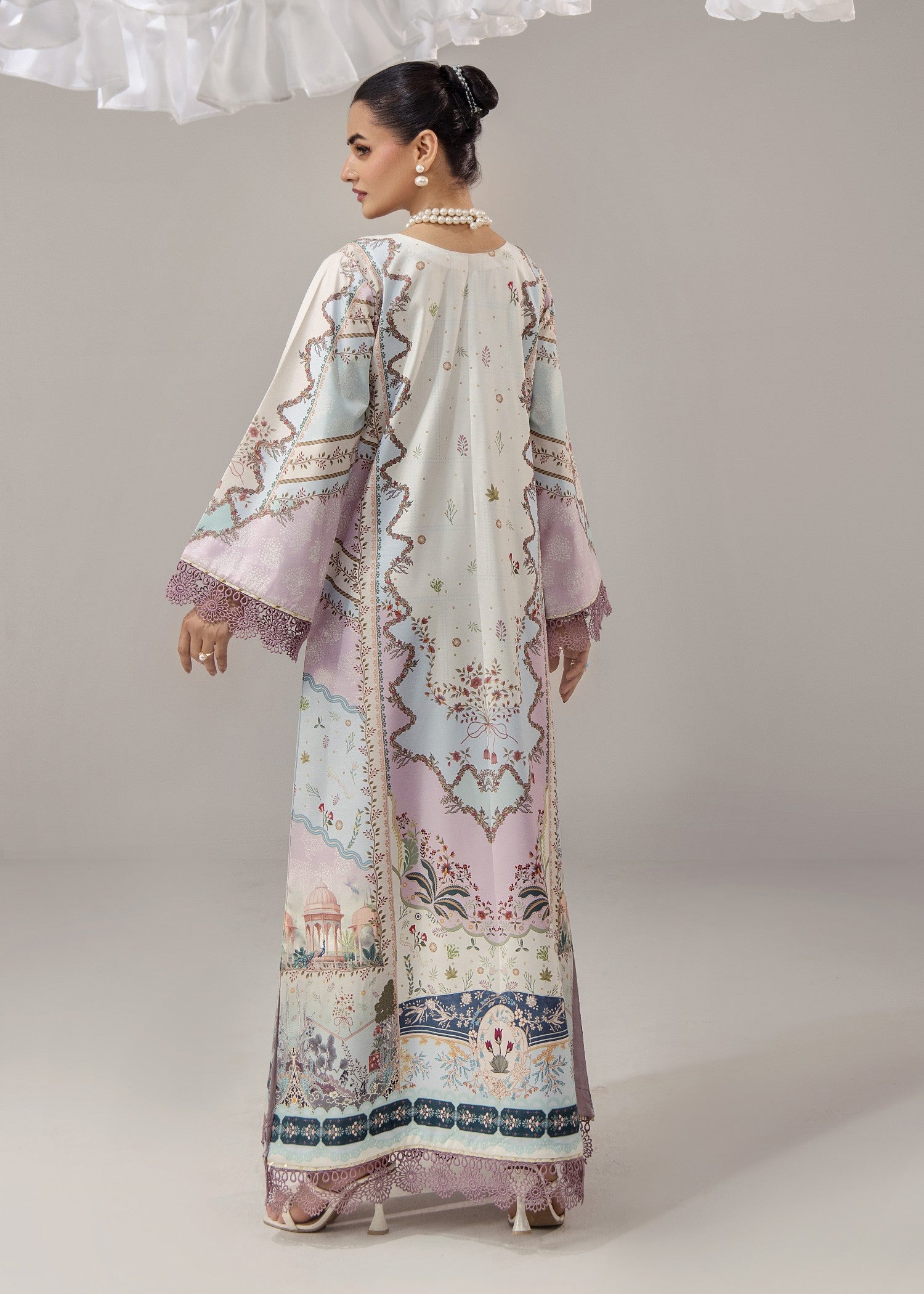 poly lawn Kaftan in Multi