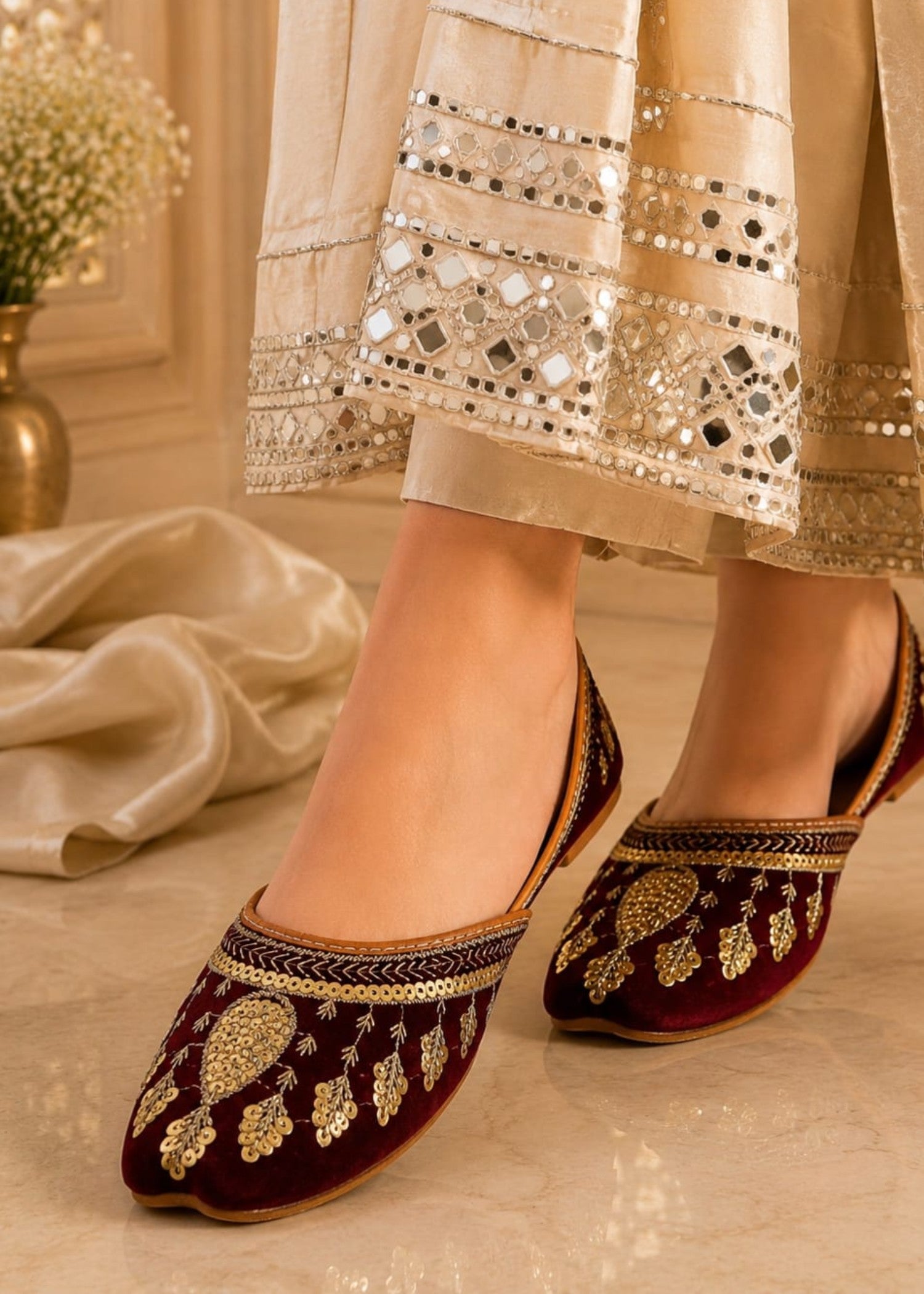 Khussa in Plum purple by - High Quality Women Khussa POD5475