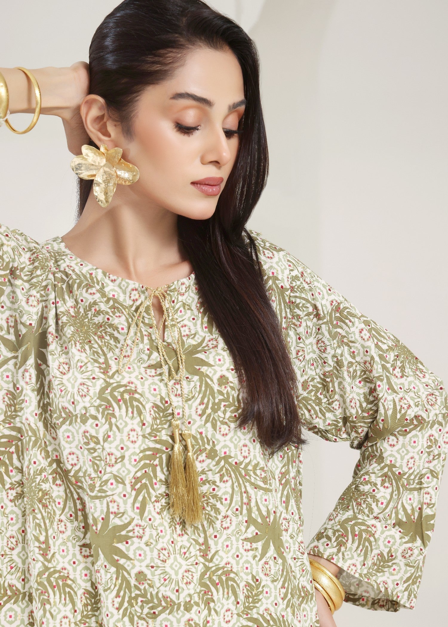 linen Kurti in Off-white