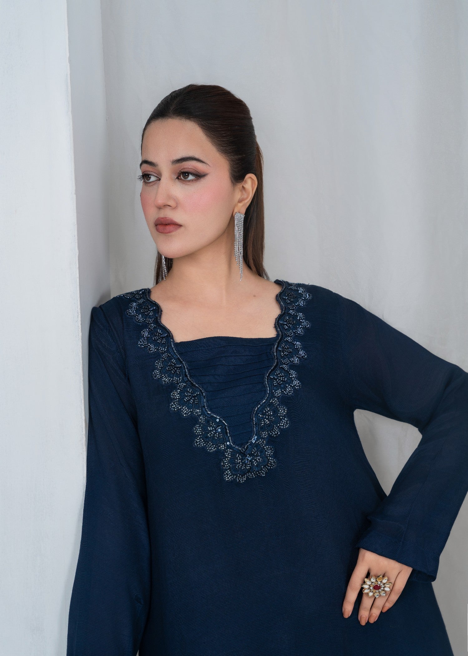 raw silk Kaftan in Navy blue