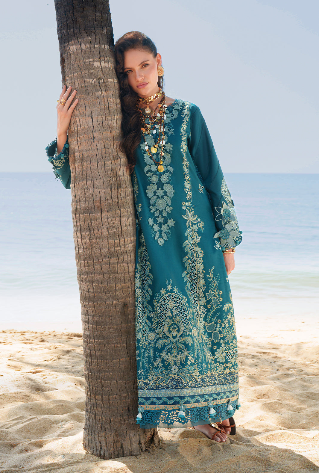 AJR Evara Luxury Lawn – Maela