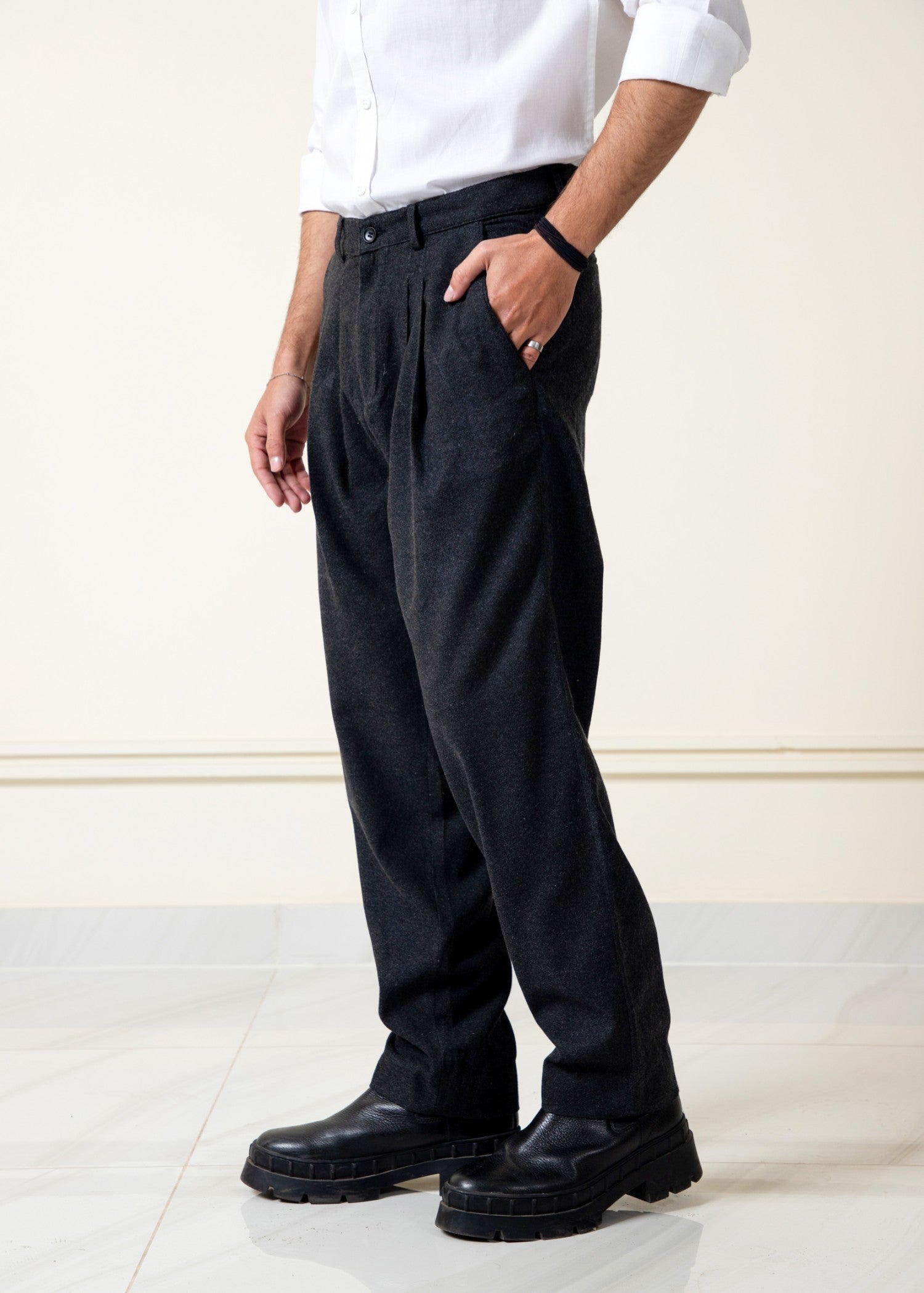 cotton linen Pants in Charcoal