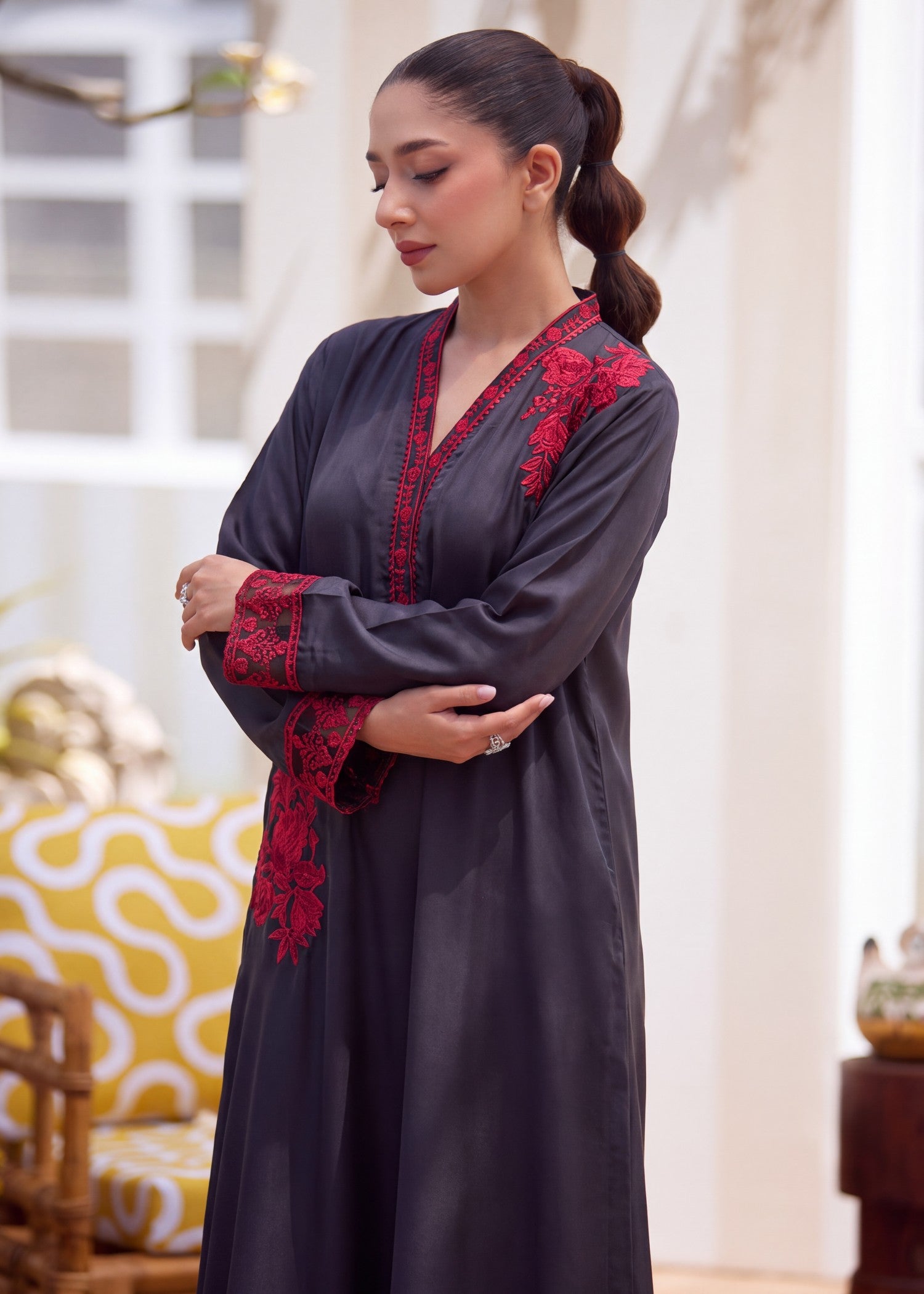 linen Kaftan in Black