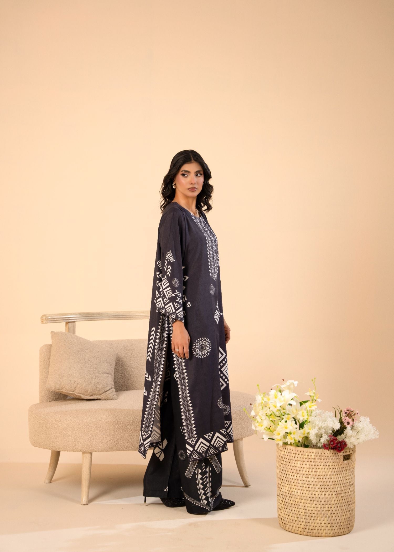 viscose raw silk Kurta Set in Charcoal