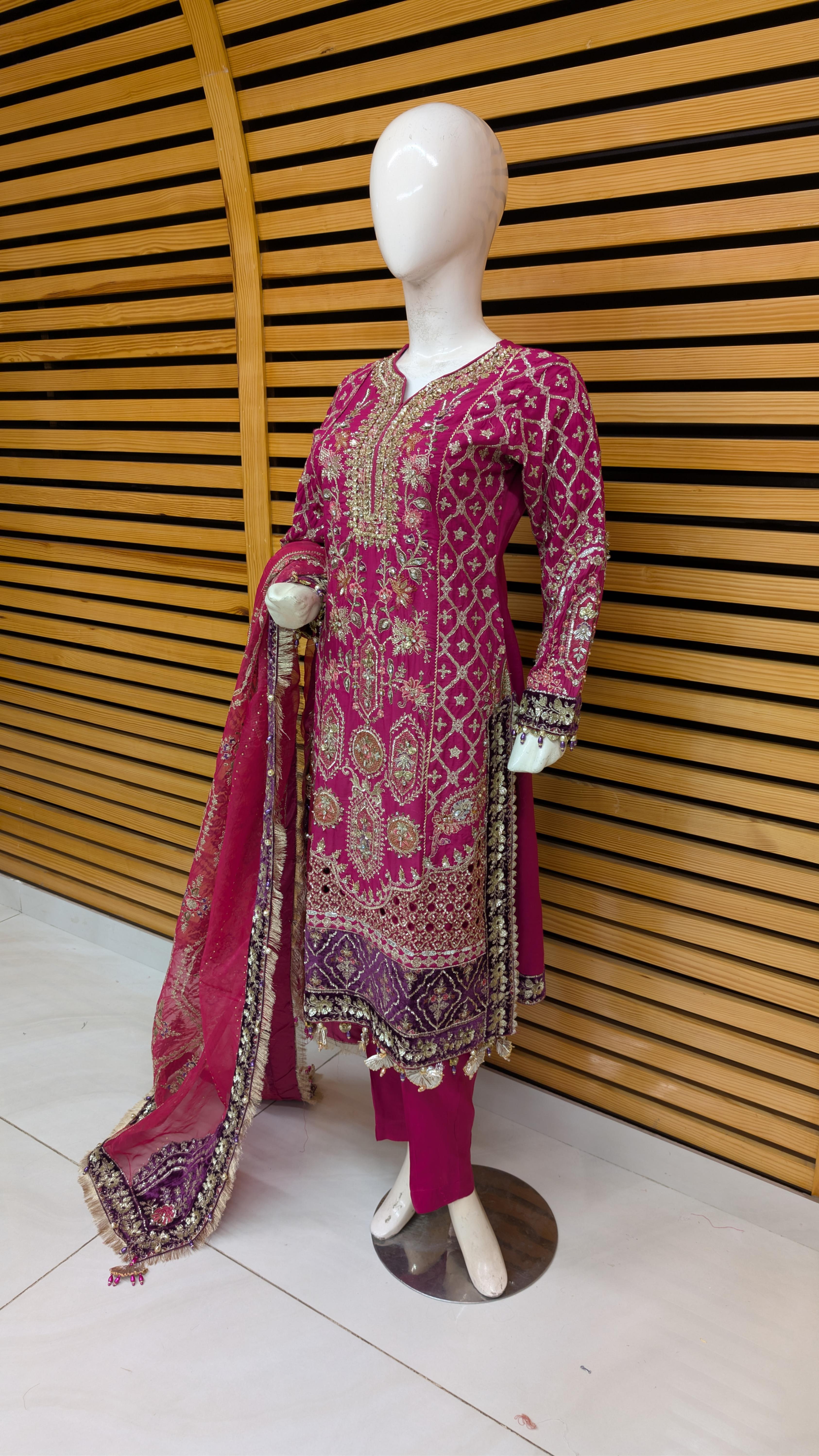 grip Kurta Set in Magenta