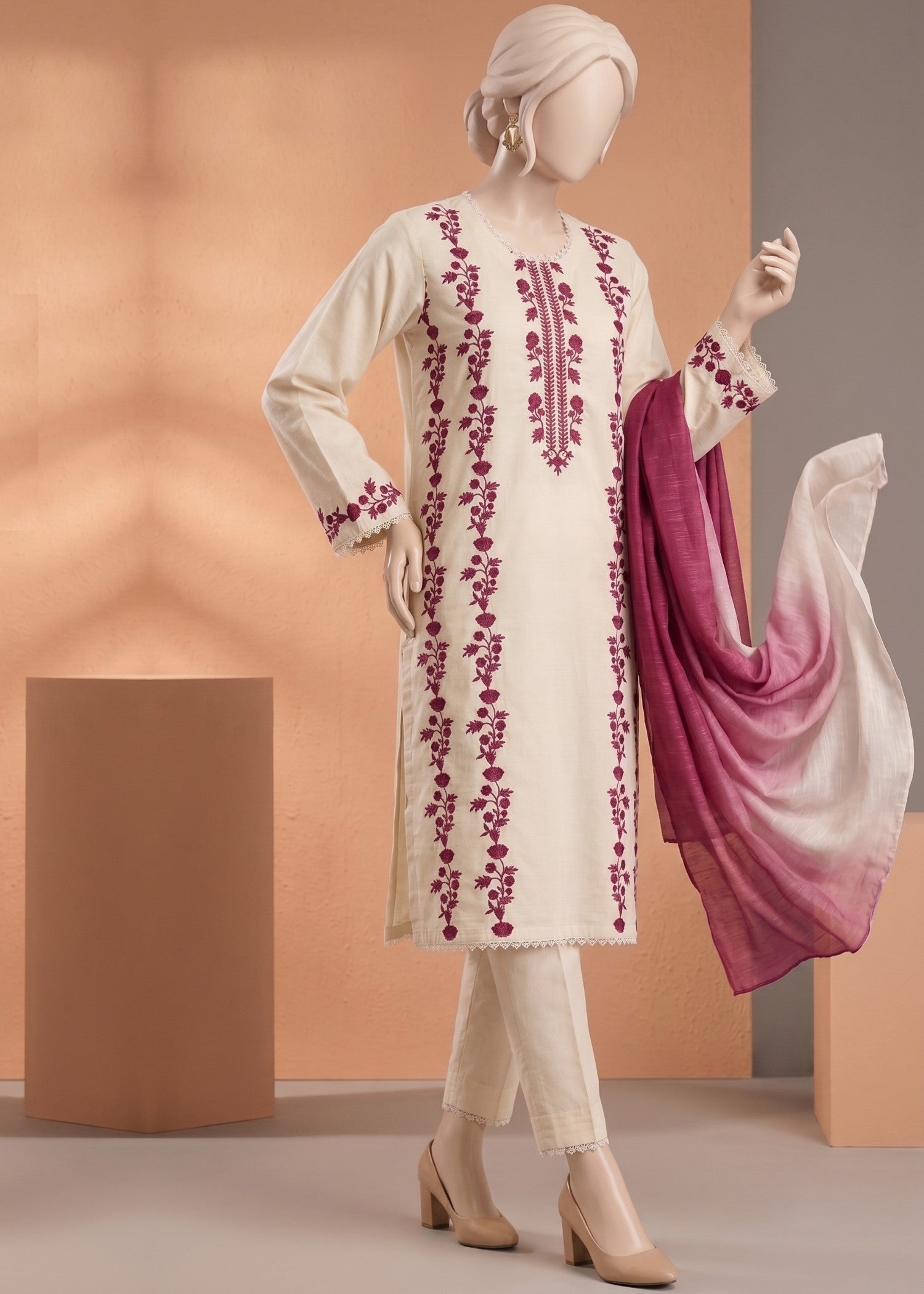 arabic lawn Kurta Set in Cream