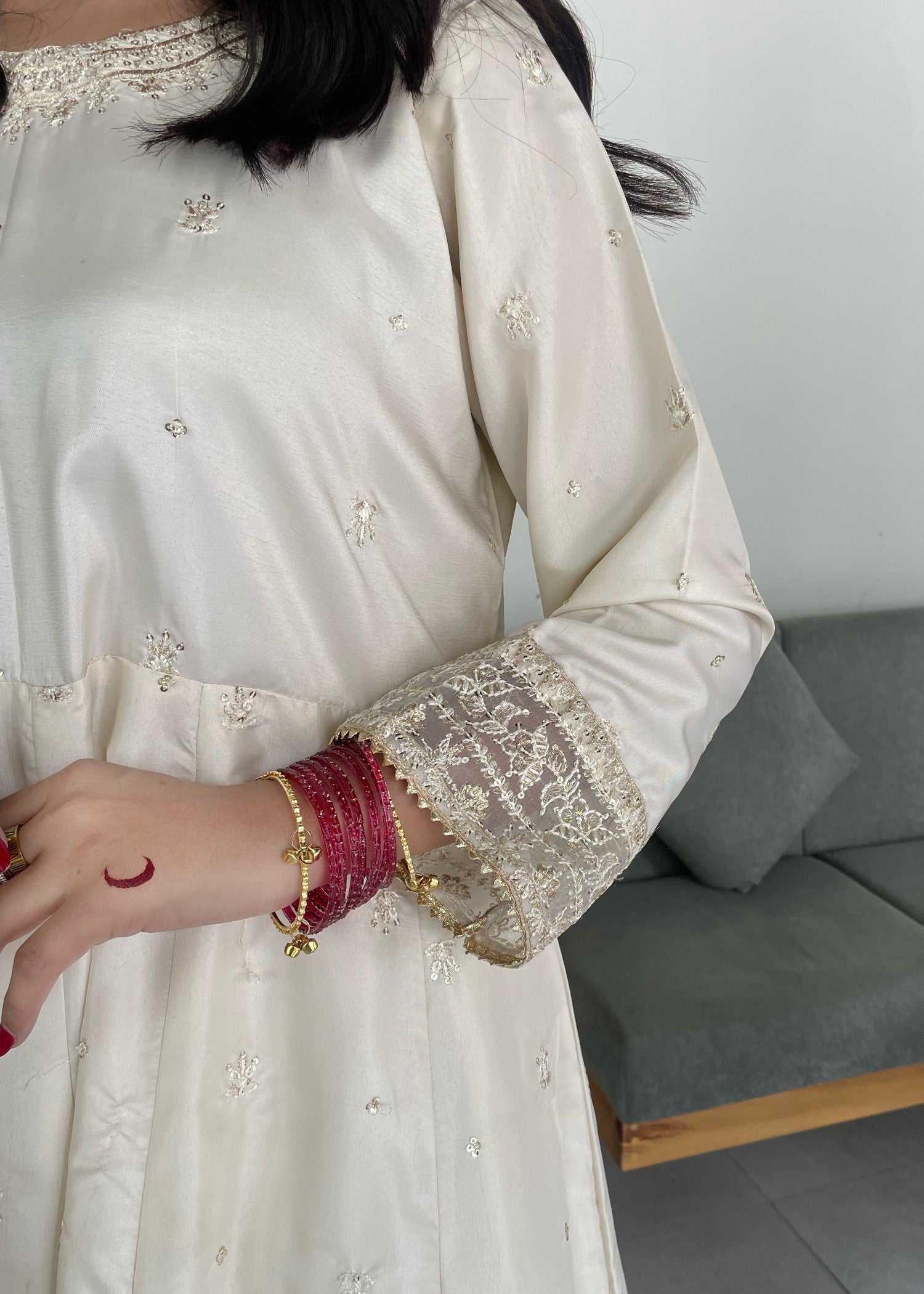 kattan silk Pishwas in Ivory