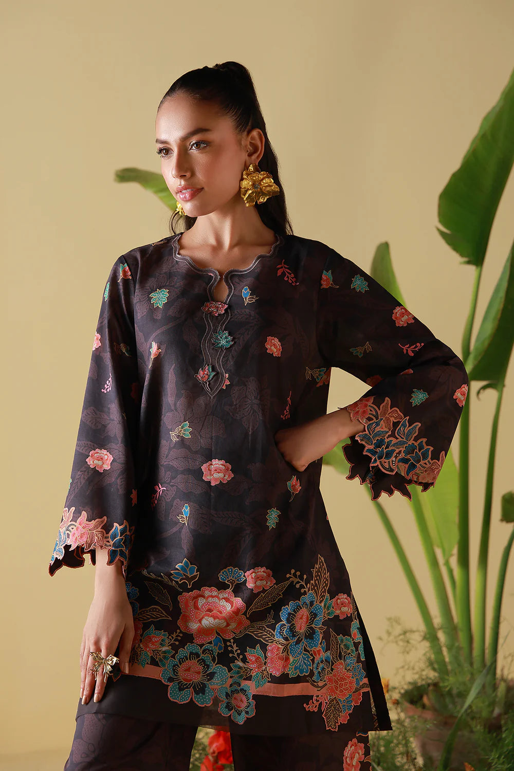 Mirha 2PC Lawn – Coffee Bloom