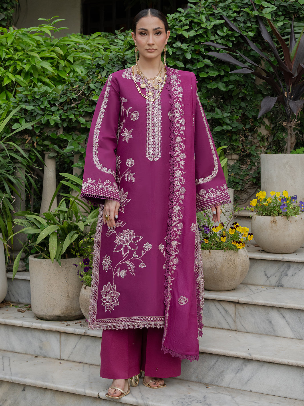 Amaya Lawn – MU-10