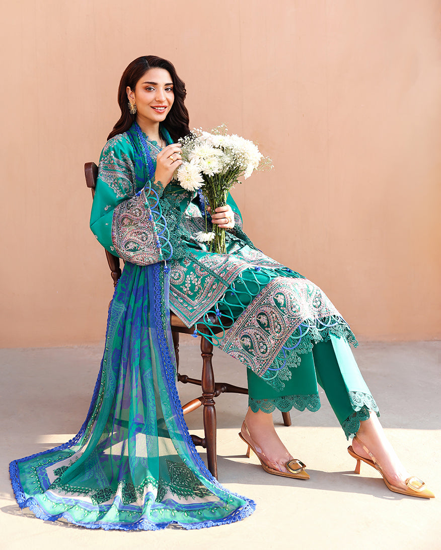 Reveire Lawn – Moonveil