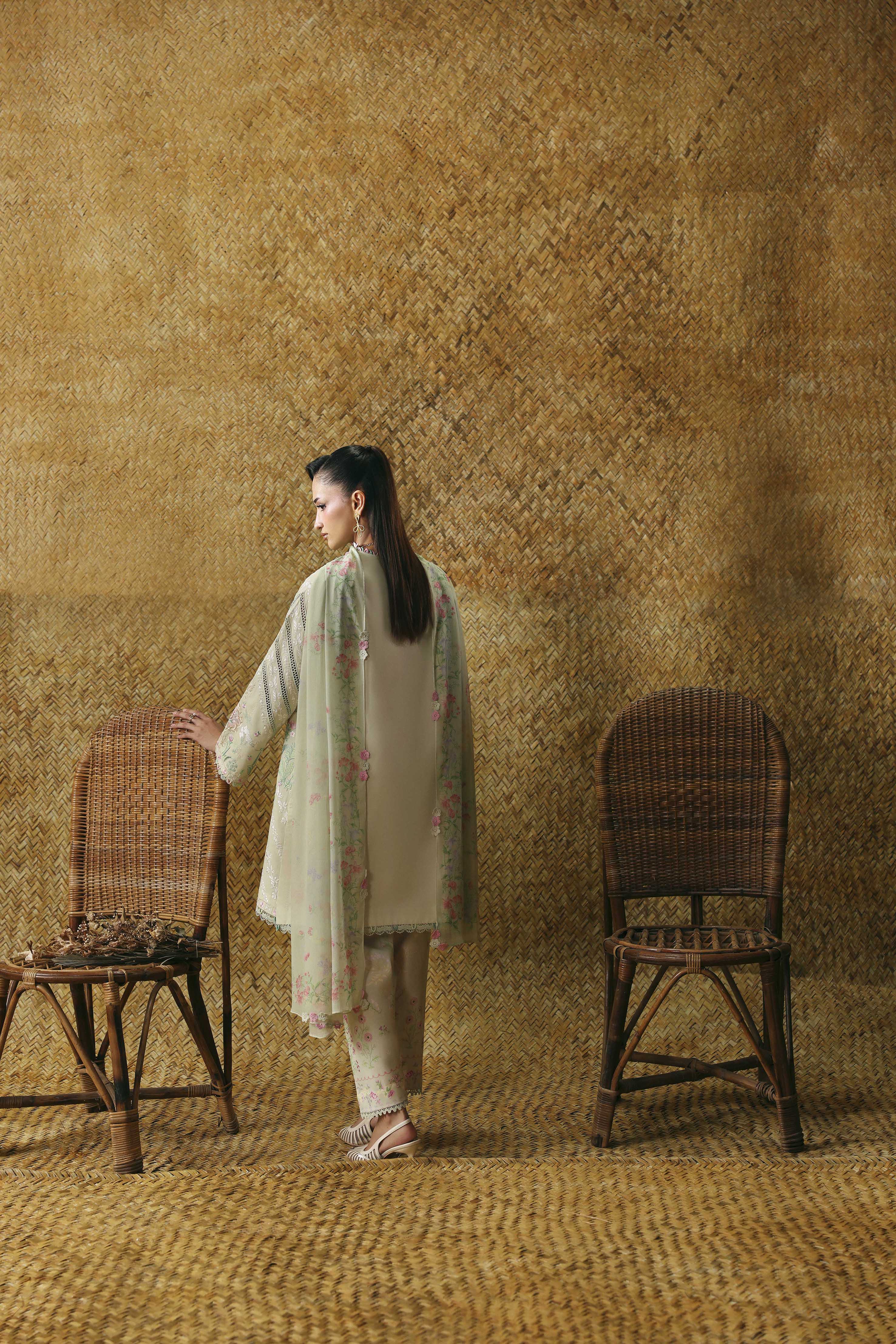 Luxury Lawn – SL-06-26-V2